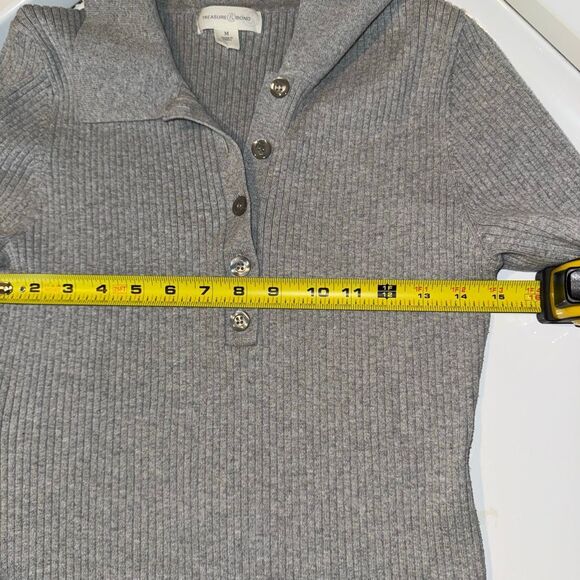 Treasure & Bond Short Sleeve Ribbed Polo Sweater Top Gray | Medium - Picture 10 of 11